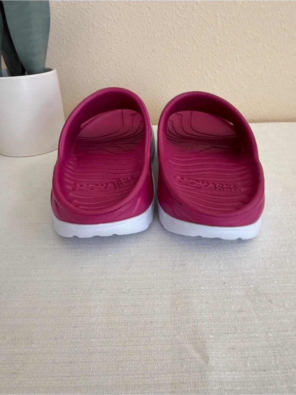 HOKA One One Women’s Berry Slide Sandals - Lightweight Comfort - Picture 7 of 12